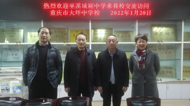 内页.jpg